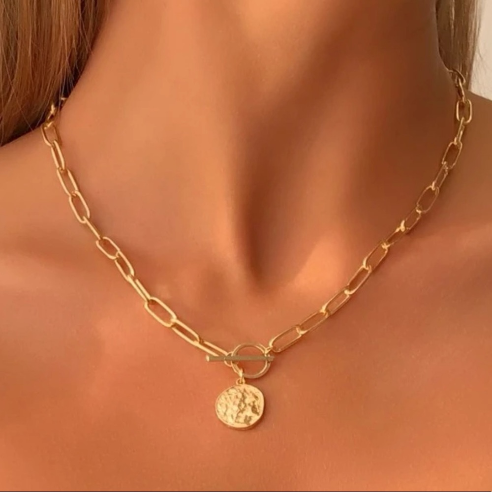 NWT Textured Charm Gold Necklace